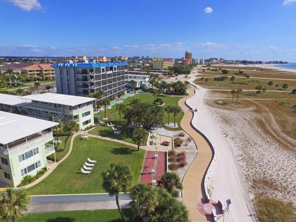 Tropic Terrace #41 - Beachfront Resort St. Pete Beach Luaran gambar